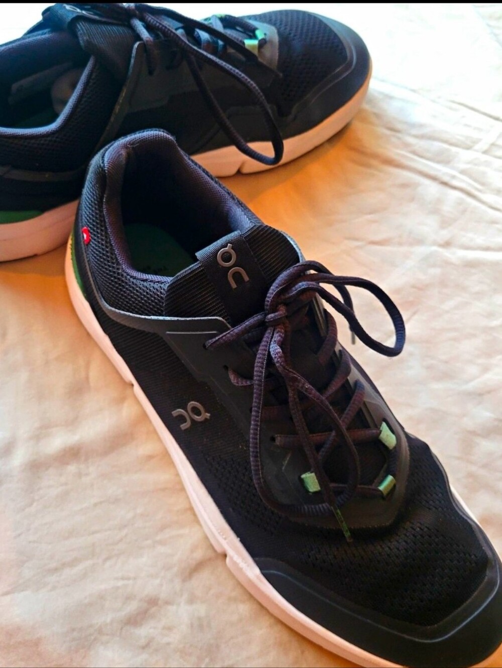 On Running Roger Spin Men’s 10.5 Athletic Sneakers Black/Green